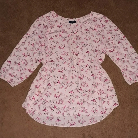 Kaari Blue Size 0X Curvy Pink Liberty Floral Print Spring Summer Vacation Top - Picture 1 of 7